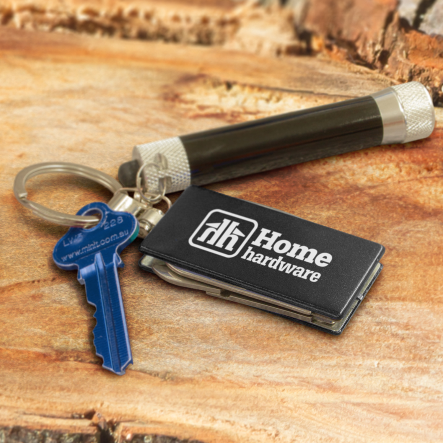 TRENDS | Multi-Function Metal Key Ring